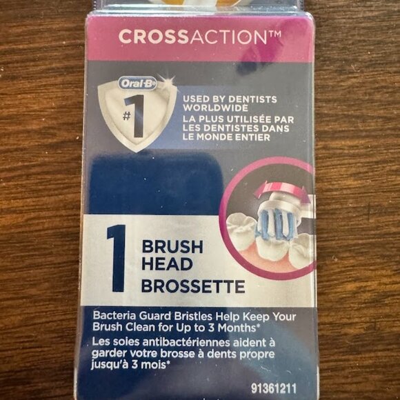 Oral-B Cross Action Electric Toothbrush Head Pack of 1 - Picture 2 of 3